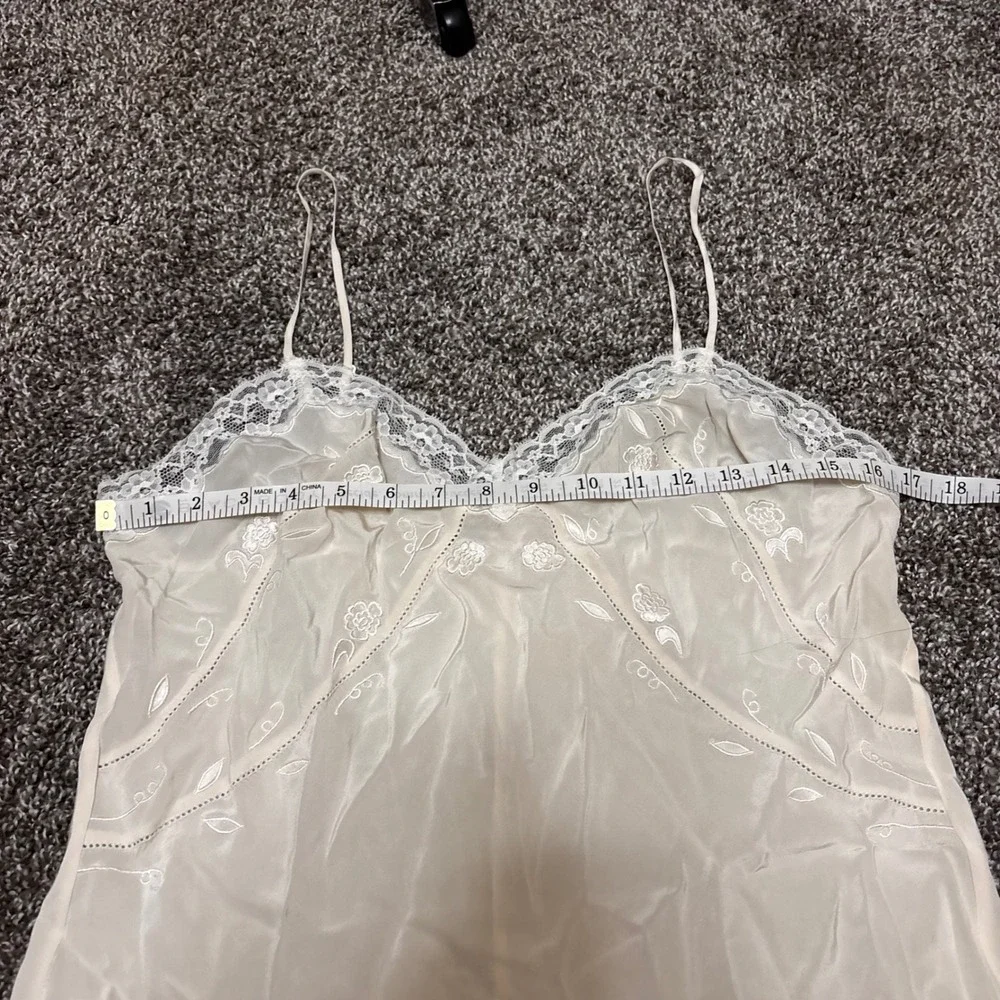 Victoria's Secret Silk Lace Trim Slip Dress Ivory Camisole Nightgown Fairycore L - Picture 3 of 7